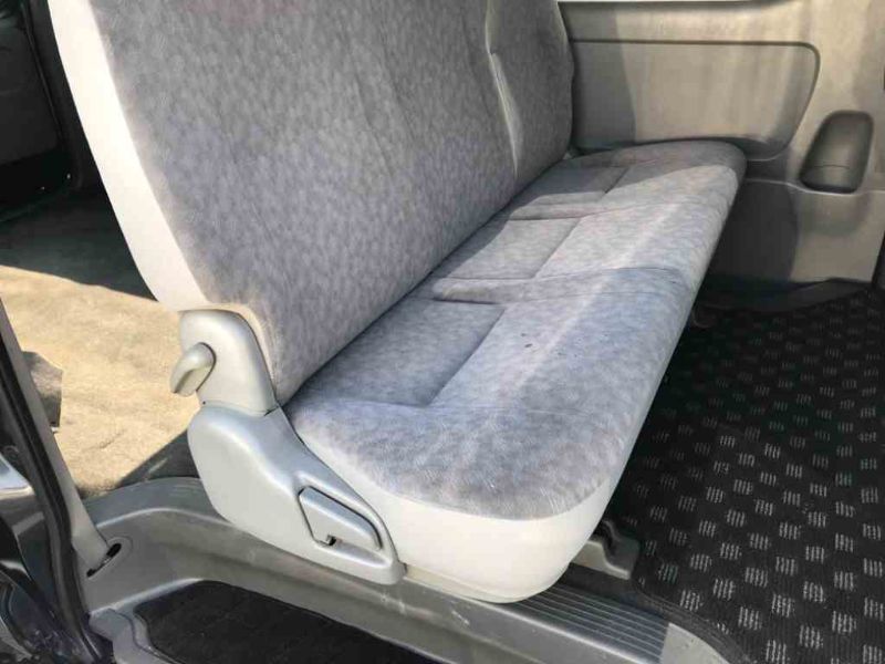  26116  TOYOTA HIACE  2005  