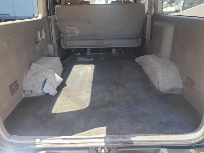  26116  TOYOTA HIACE  2005  