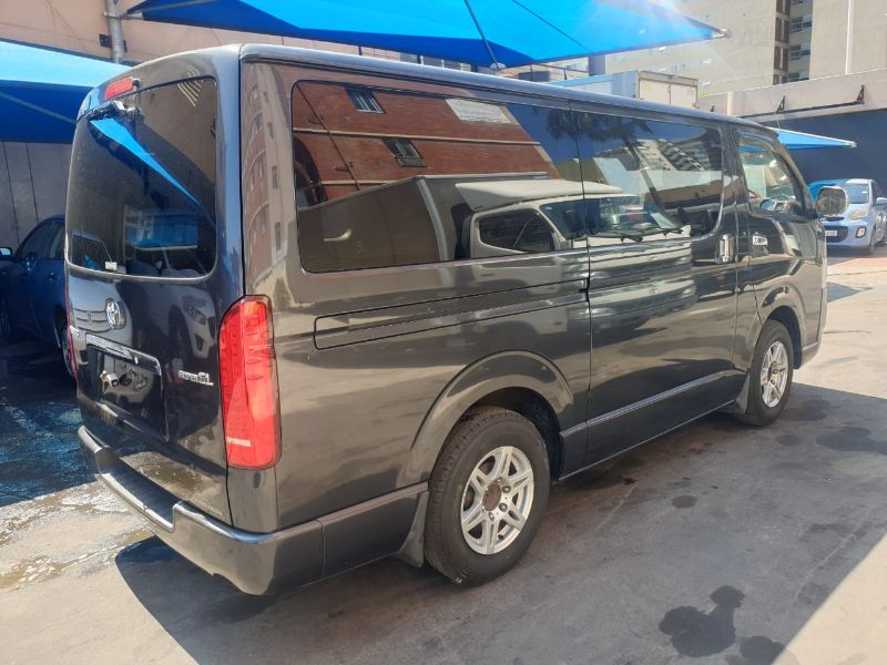  26116  TOYOTA HIACE  2005  