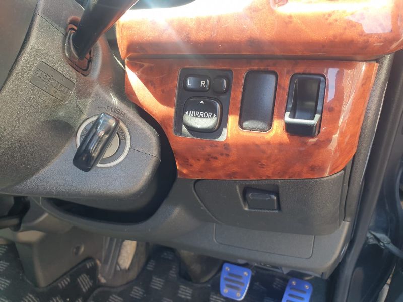  26116  TOYOTA HIACE  2005  