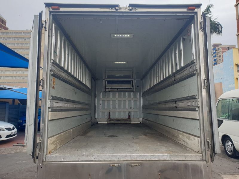  26126  HINO RANGER  2002  