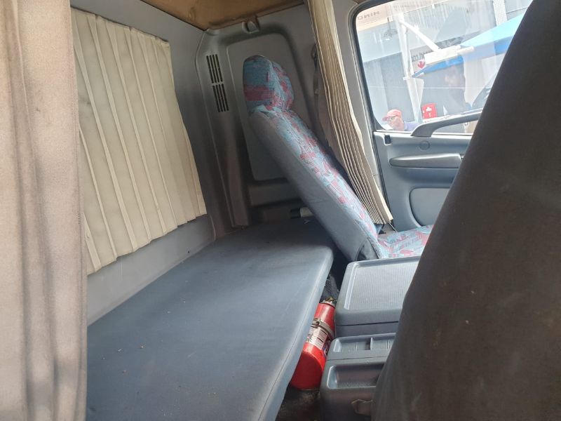  26126  HINO RANGER  2002  