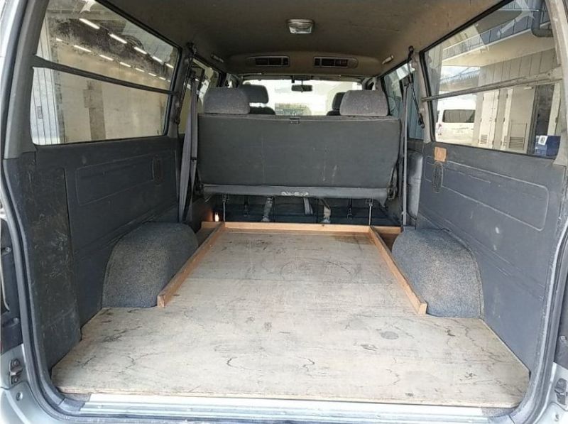  26128  TOYOTA HIACE  2002  