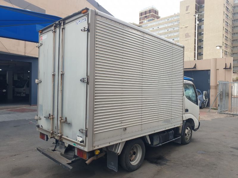  26129  TOYOTA DYNA  2003  