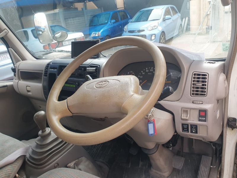  26129  TOYOTA DYNA  2003  