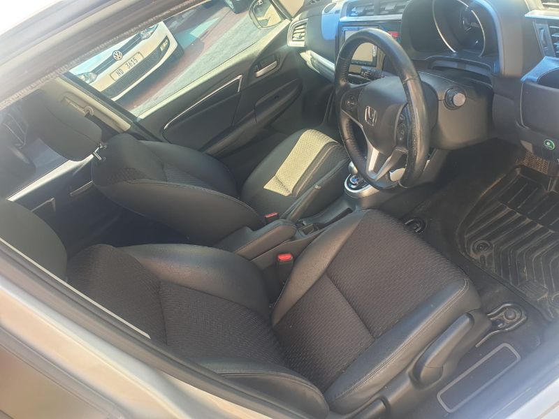  26137  HONDA FIT  2015  