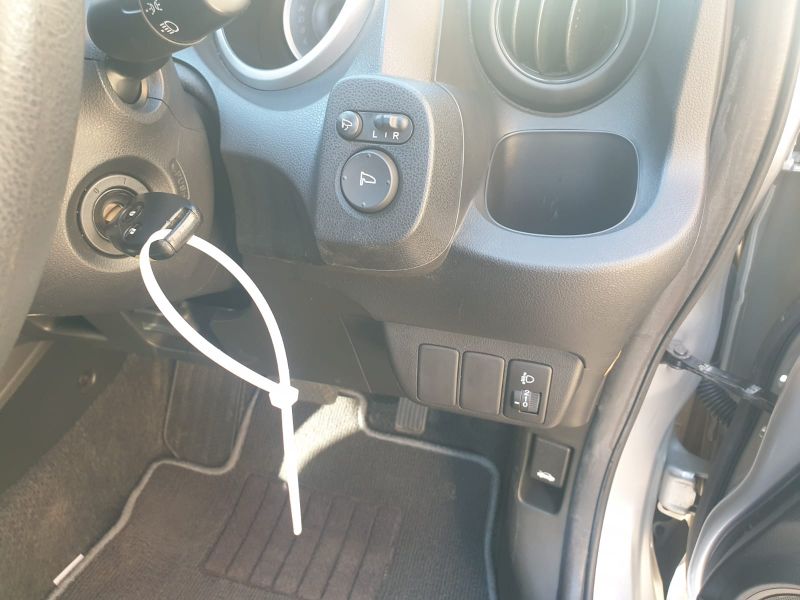  26142  HONDA FIT  2010  