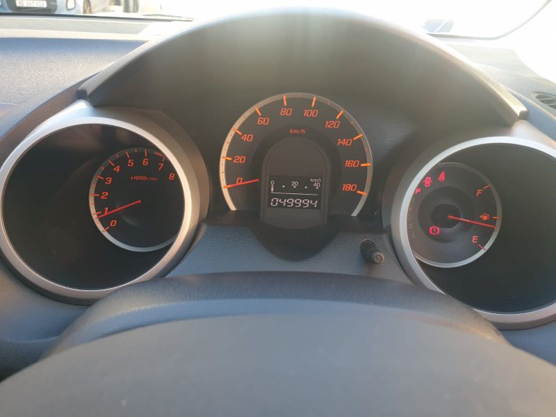  26142  HONDA FIT  2010  