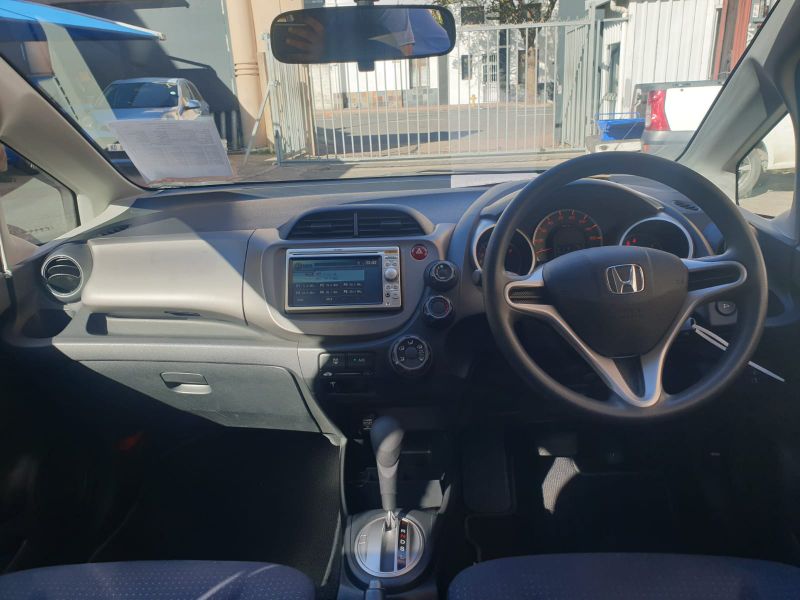  26142  HONDA FIT  2010  