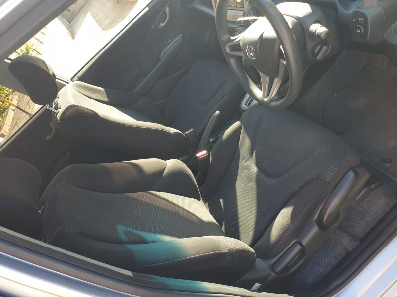  26143  HONDA FIT  2011  