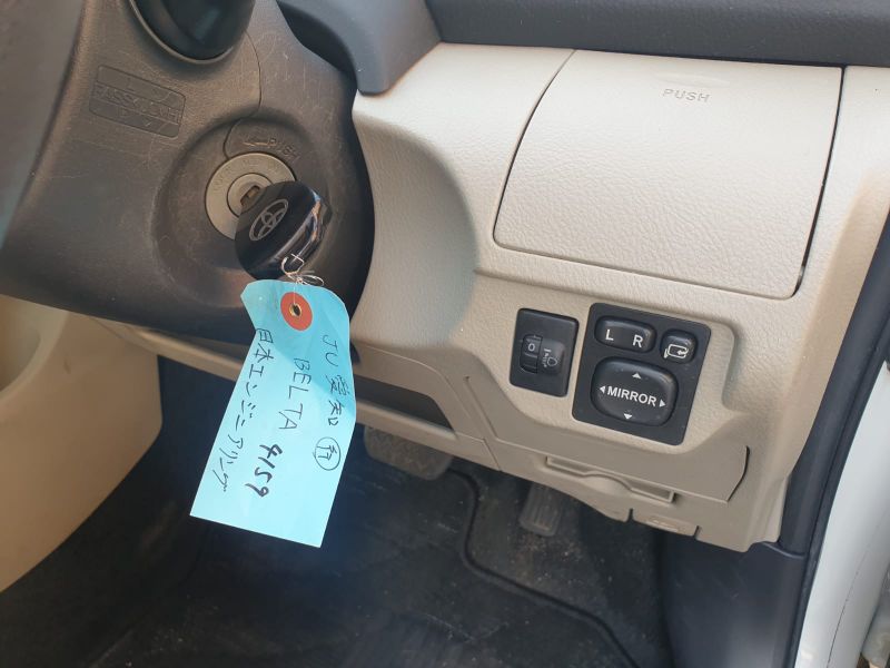  26155  TOYOTA BELTA  2006  