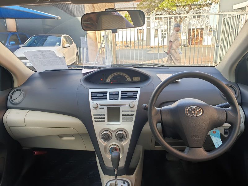  26155  TOYOTA BELTA  2006  