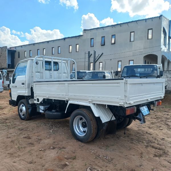  26166  TOYOTA DYNA  1991  