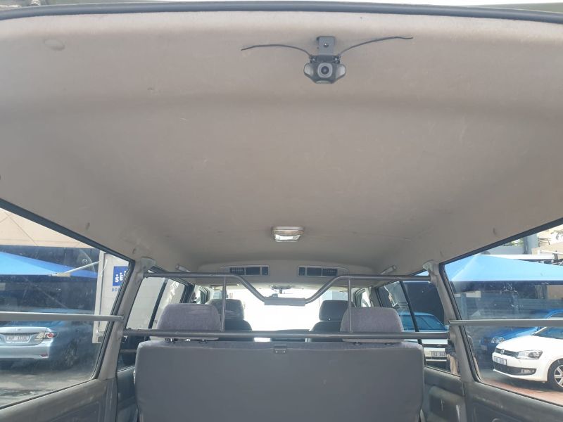  26167  TOYOTA HIACE  2001  
