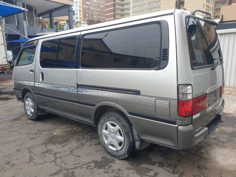  26167  TOYOTA HIACE  2001  