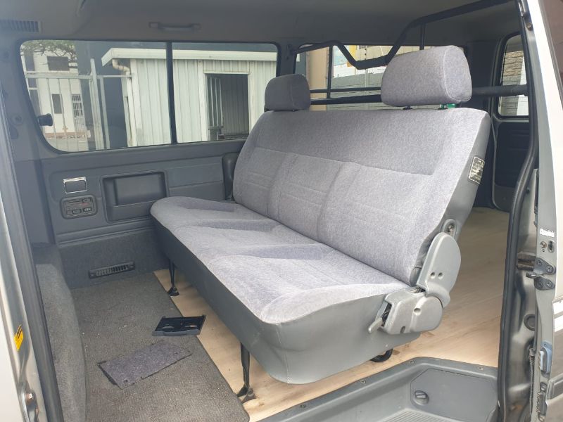  26167  TOYOTA HIACE  2001  