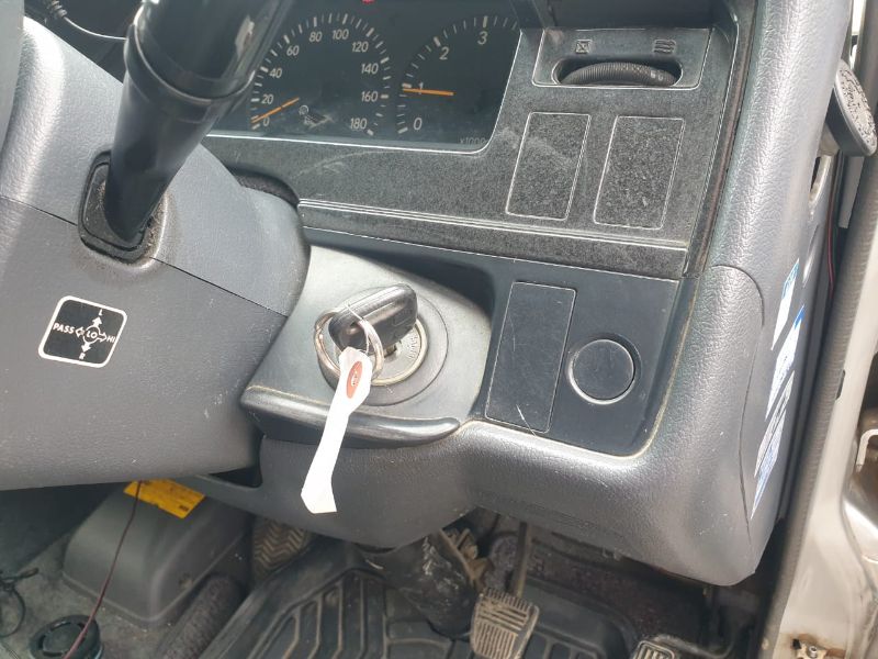  26167  TOYOTA HIACE  2001  