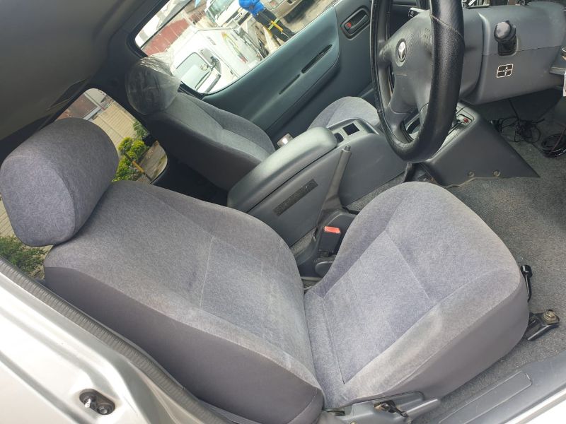  26167  TOYOTA HIACE  2001  