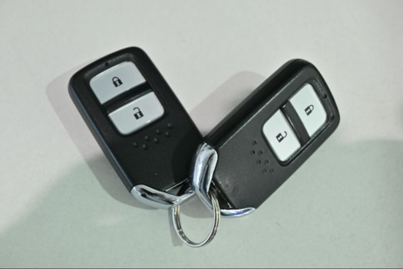  26177  HONDA FIT  2014  