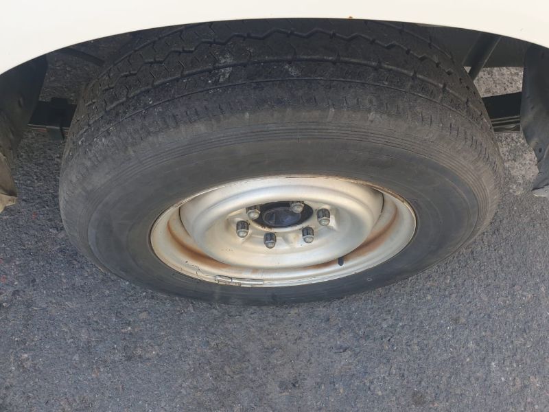  26213  TOYOTA HIACE  2000  