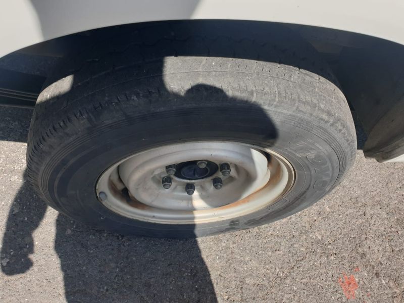  26213  TOYOTA HIACE  2000  
