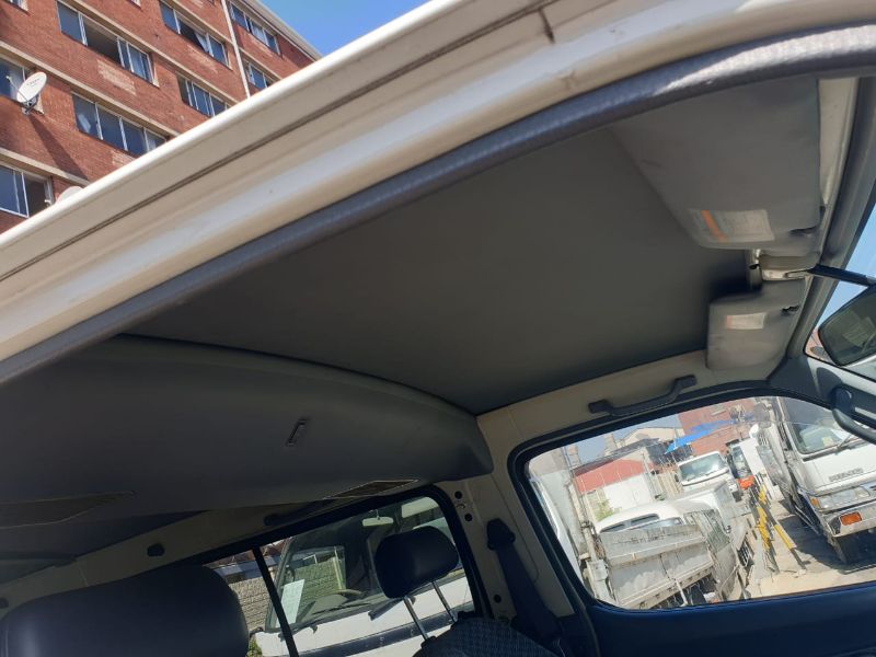  26213  TOYOTA HIACE  2000  