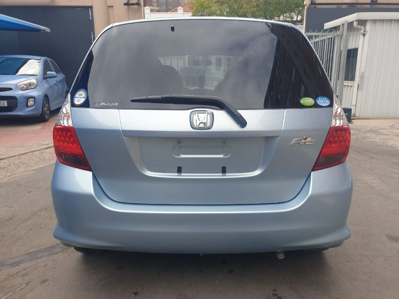  26221  HONDA FIT  2005  