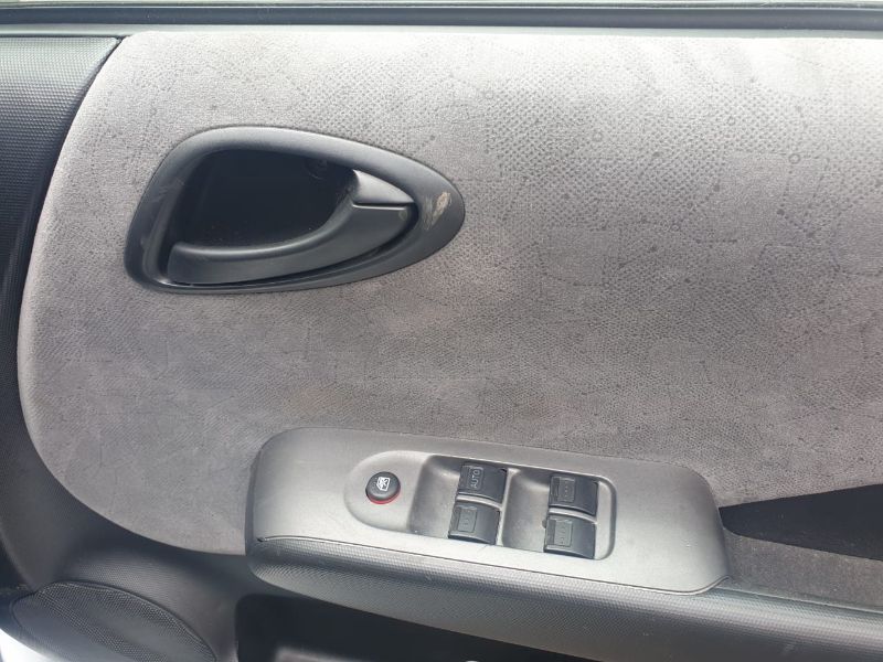  26221  HONDA FIT  2005  