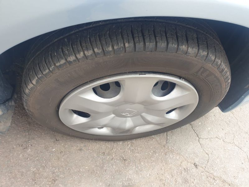  26221  HONDA FIT  2005  