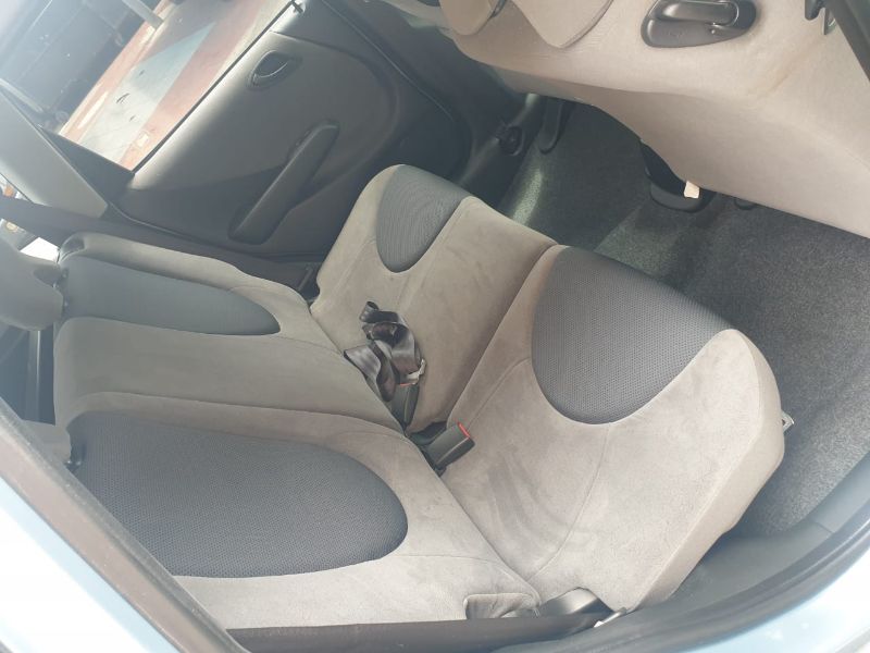  26221  HONDA FIT  2005  