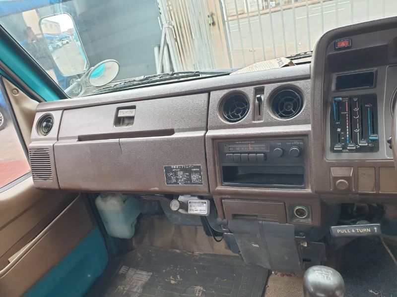  26227  TOYOTA DYNA  1990  