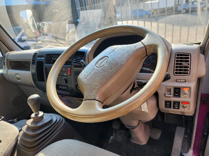  26228  HINO DUTRO  2001  