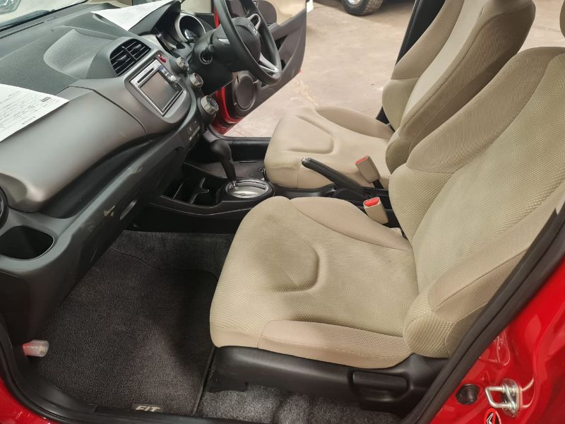  26247  HONDA FIT  2010  