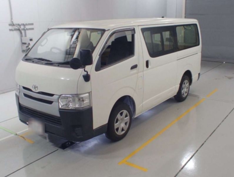  26249  TOYOTA HIACE  2015  