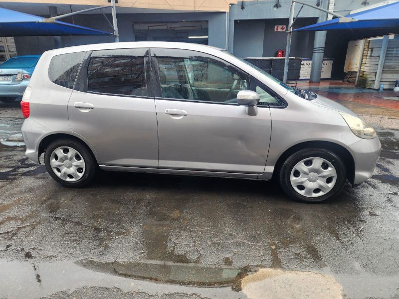  26259  HONDA FIT  2006  
