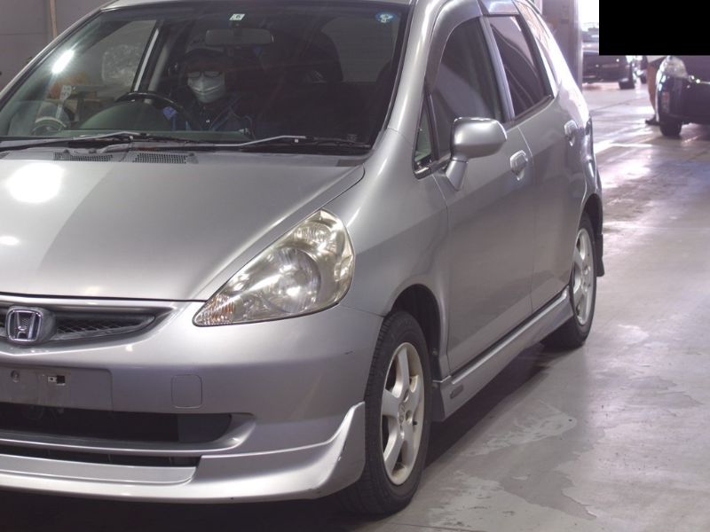  26261  HONDA FIT  2003  