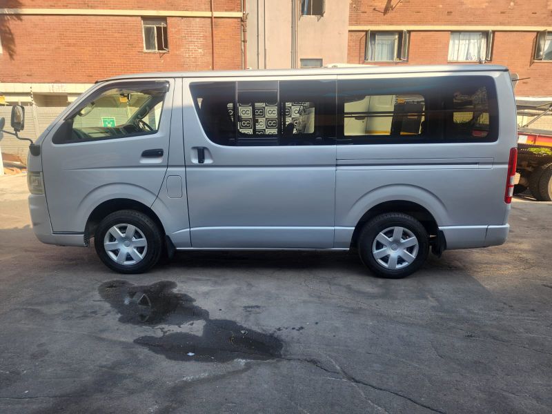  26267  TOYOTA HIACE  2006  