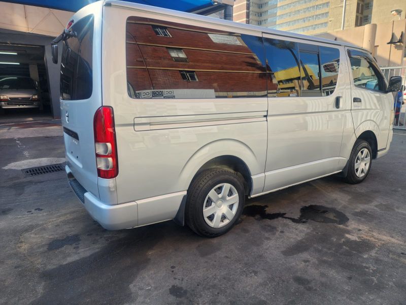  26267  TOYOTA HIACE  2006  