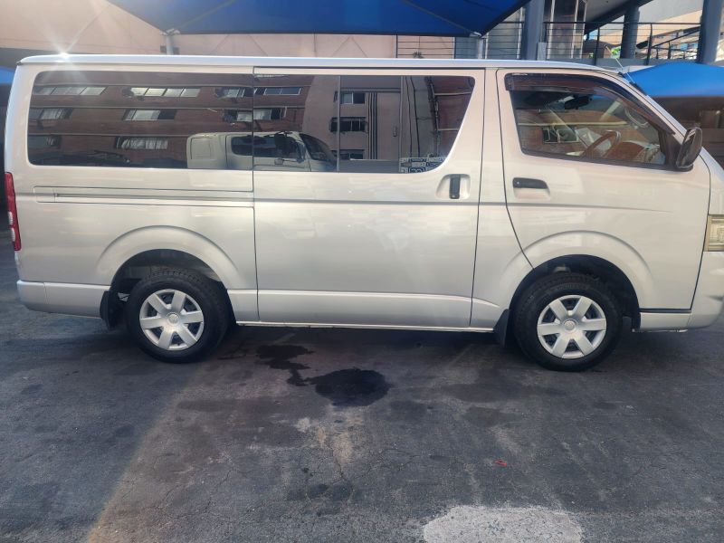  26267  TOYOTA HIACE  2006  