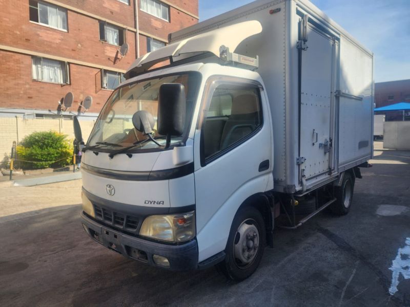  26326  TOYOTA DYNA  2003  