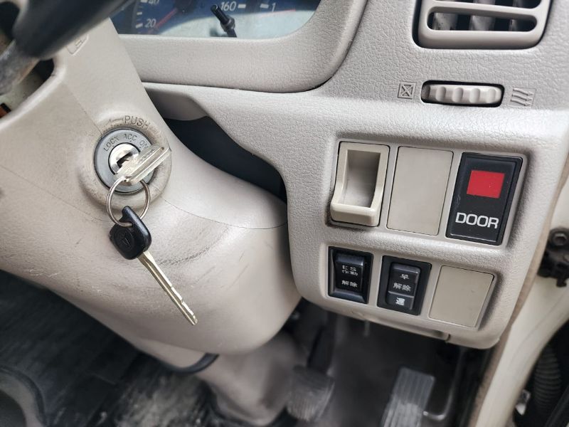  26342  TOYOTA DYNA  2001  