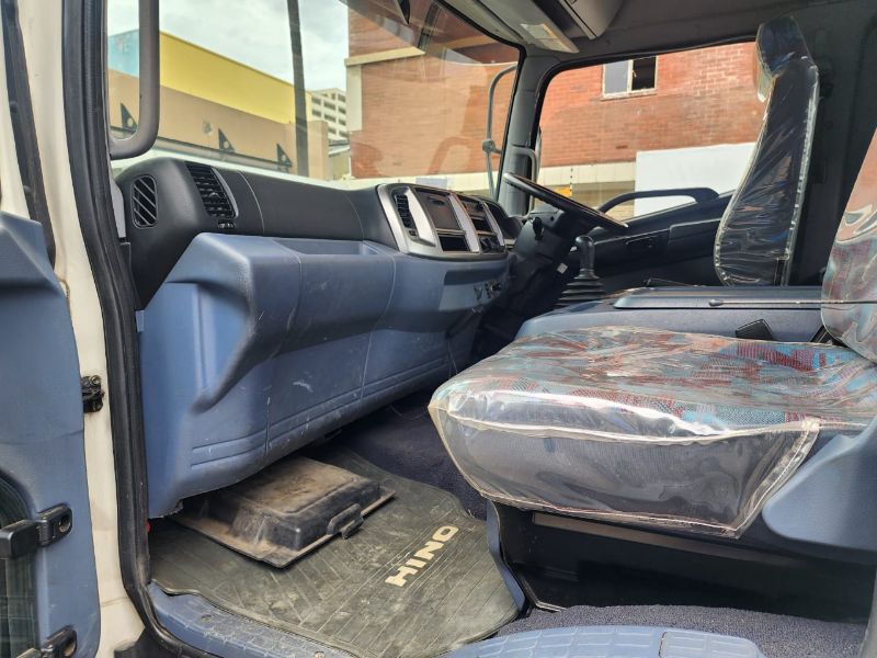  26352  HINO RANGER  2002  