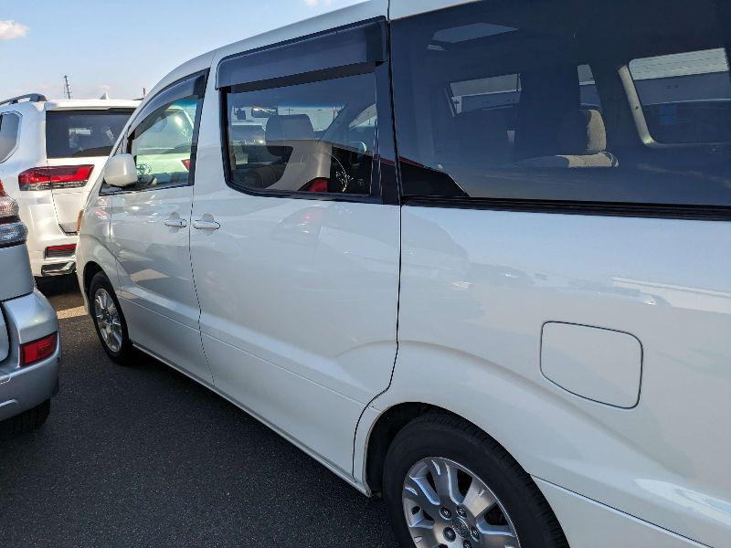  26357  TOYOTA ALPHARD  2004  