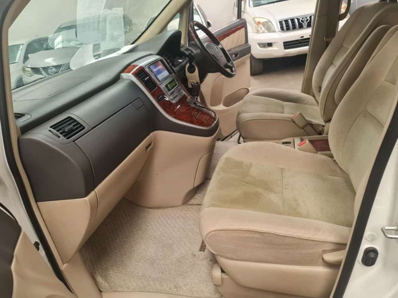  26357  TOYOTA ALPHARD  2004  