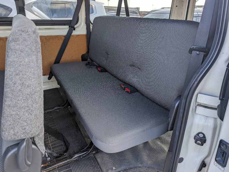  26360  TOYOTA HIACE  2015  