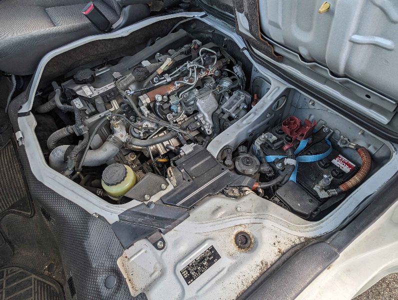  26360  TOYOTA HIACE  2015  