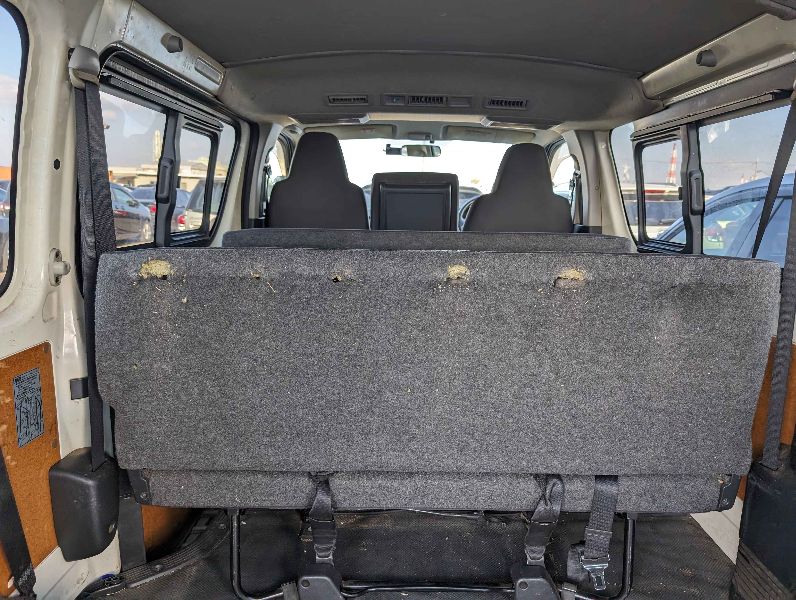  26360  TOYOTA HIACE  2015  