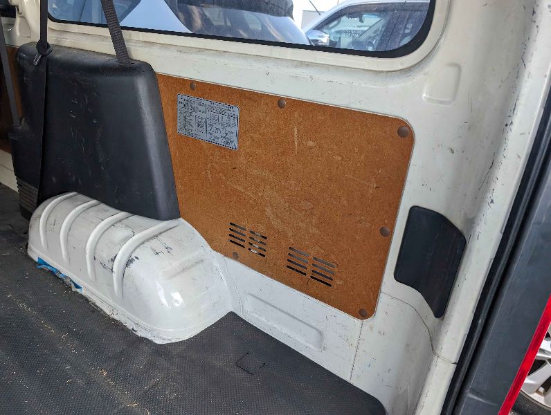  26360  TOYOTA HIACE  2015  