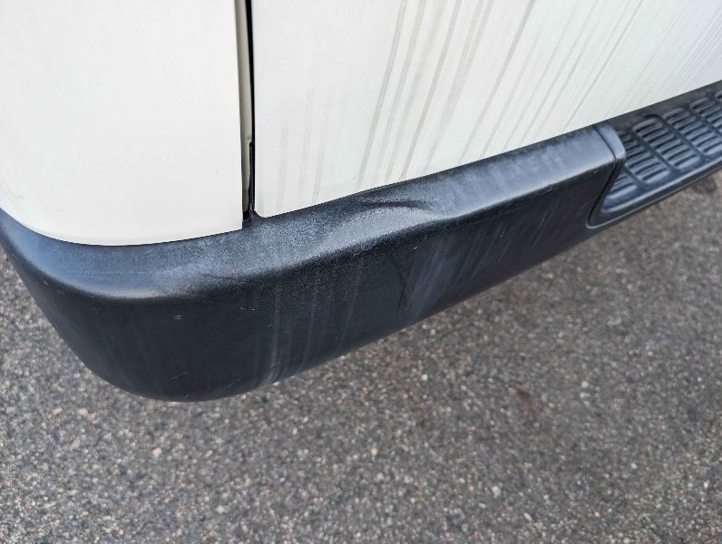  26360  TOYOTA HIACE  2015  