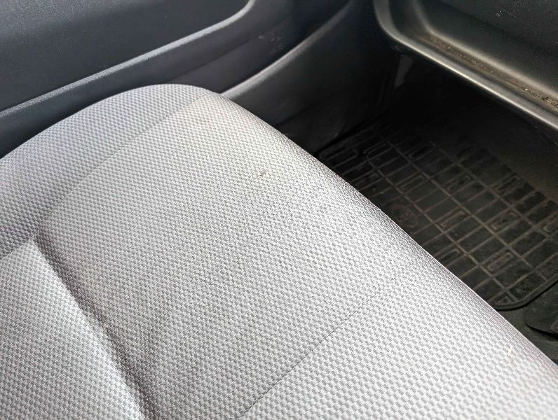  26360  TOYOTA HIACE  2015  